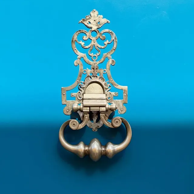 Heurtoir de porte ornemental